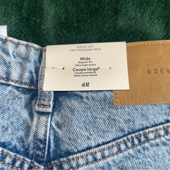 H&M NWT Ladies Wide Leg Regular Fit Ultra High Waist Light Wash Jeans Sz 0 - Picture 6 of 6